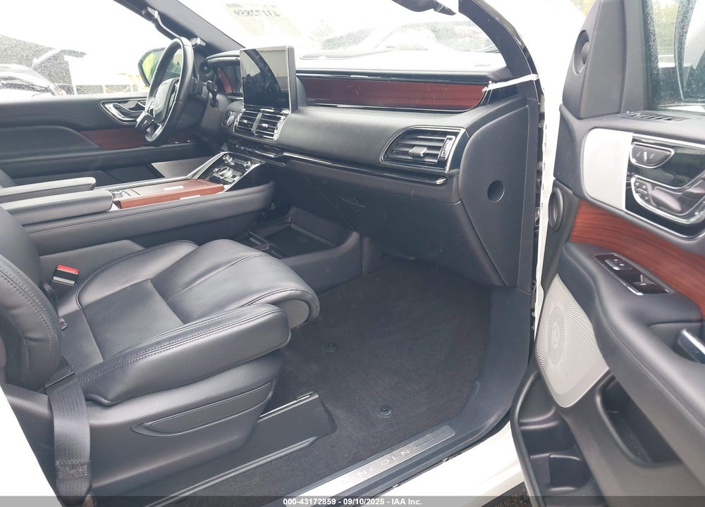 2023 LINCOLN NAVIGATOR RESERVE L VIN: 5LMJJ3LG1PEL00485