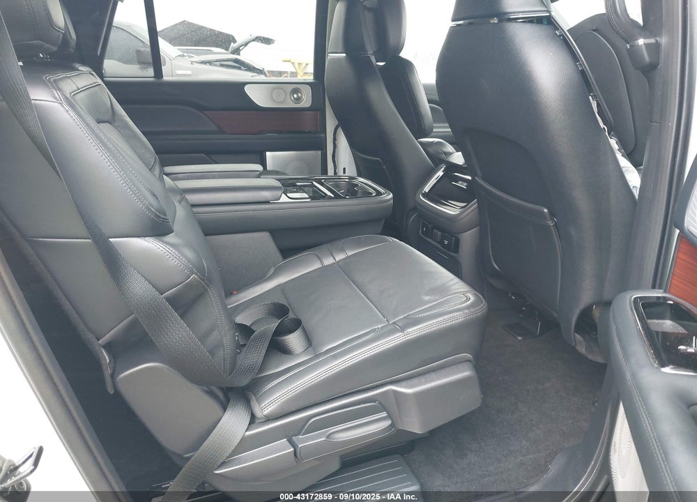 2023 LINCOLN NAVIGATOR RESERVE L VIN: 5LMJJ3LG1PEL00485