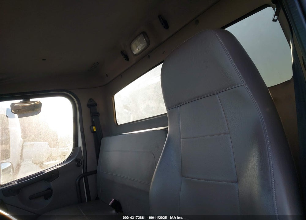 2014 FREIGHTLINER M2 106 MEDIUM DUTY VIN: 1FVACWDT3EHFT8016