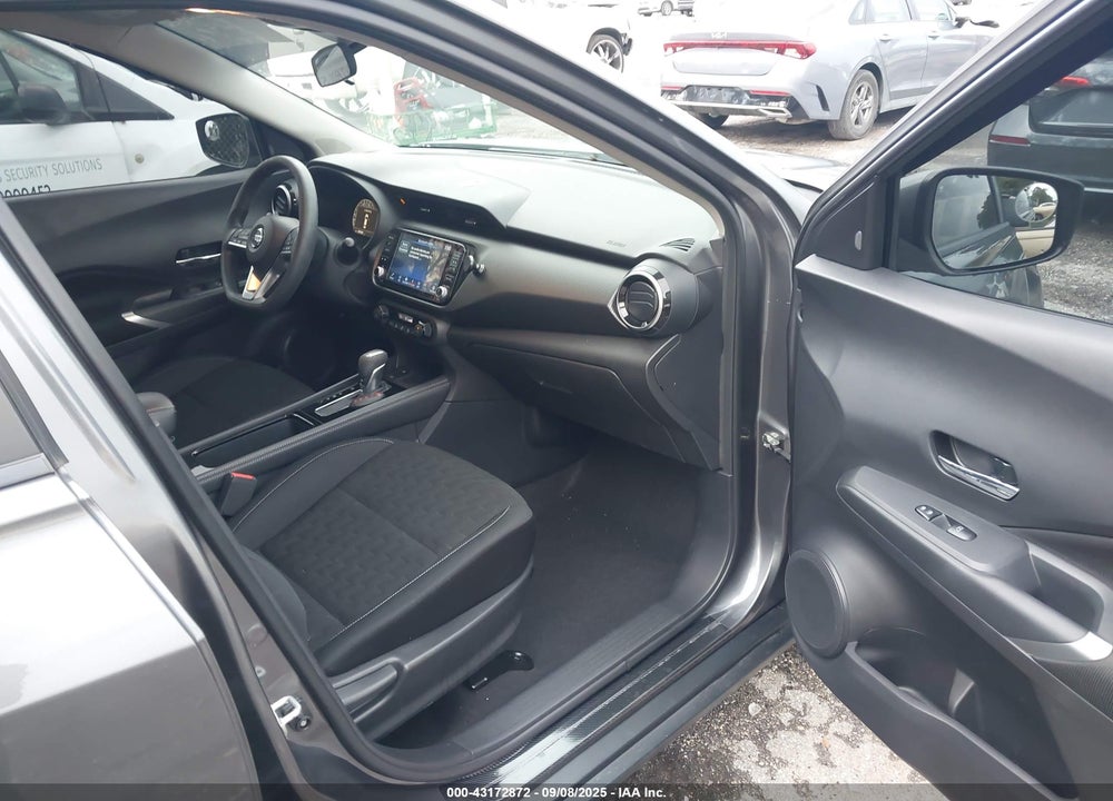 2021 NISSAN KICKS VIN: 3N1CP5CVXML552422