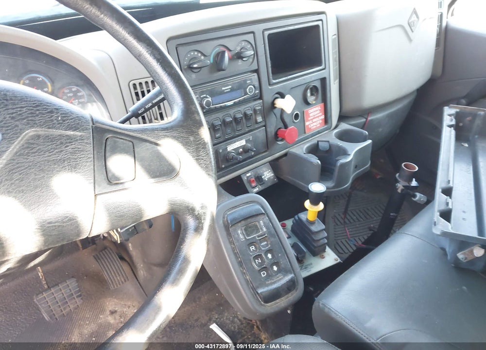 2013 INTERNATIONAL 4000 4300 VIN: 1HTMMAAN2DH308187