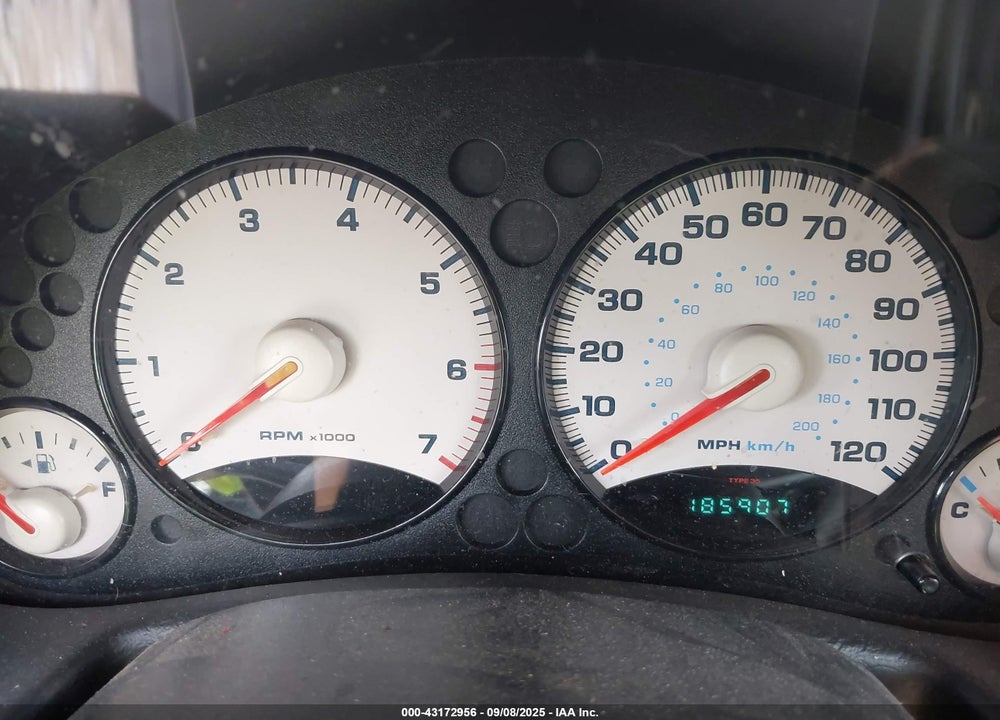 2002 JEEP LIBERTY VIN: 1J4GL48K42W315980
