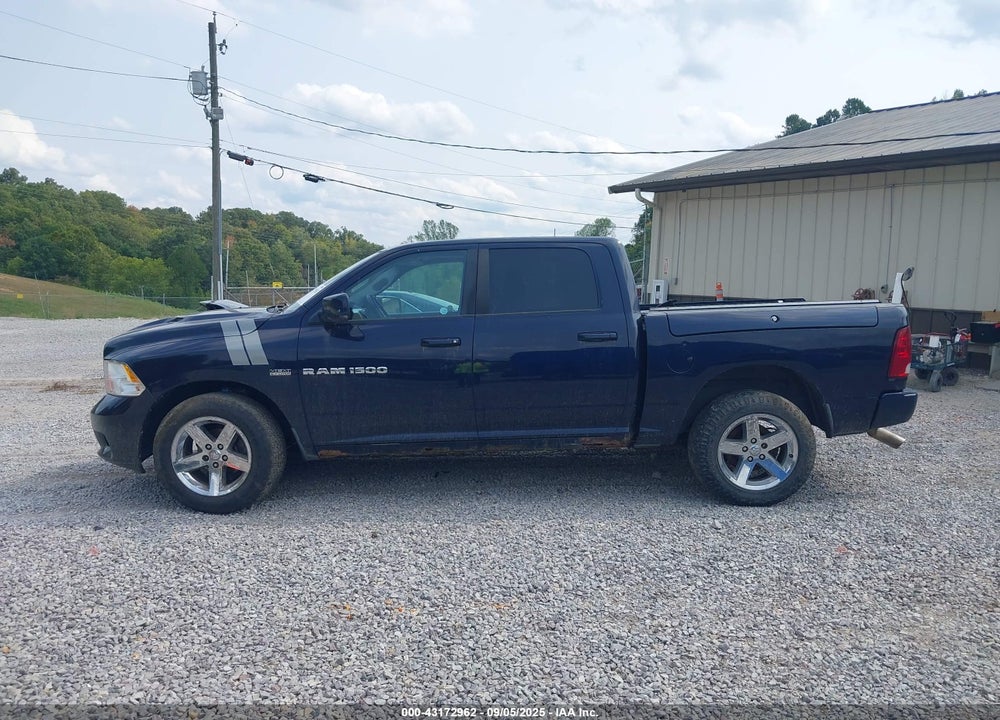 2012 RAM 1500 VIN: 1C6RD7MT0CS179035