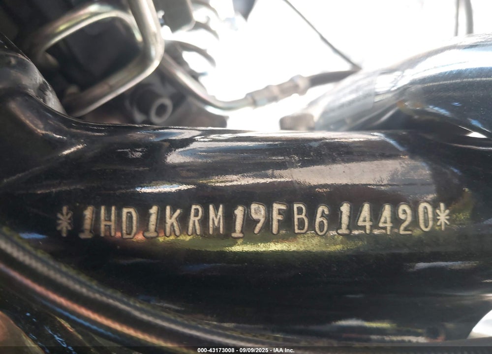 2015 HARLEY-DAVIDSON FLHXS STREET GLIDE SPECIAL VIN: 1HD1KRM19FB614420