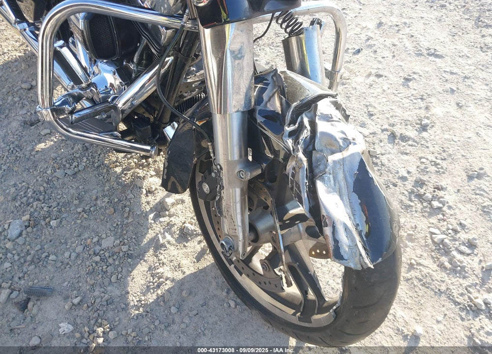 2015 HARLEY-DAVIDSON FLHXS STREET GLIDE SPECIAL VIN: 1HD1KRM19FB614420