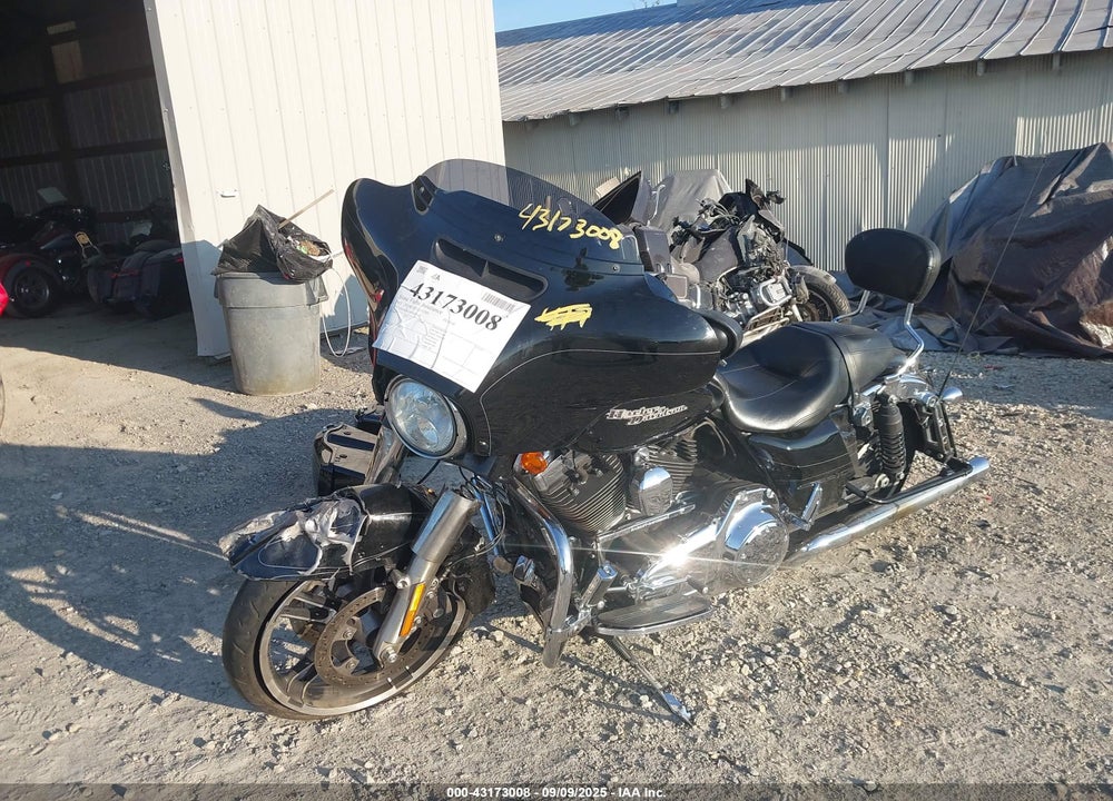2015 HARLEY-DAVIDSON FLHXS STREET GLIDE SPECIAL VIN: 1HD1KRM19FB614420