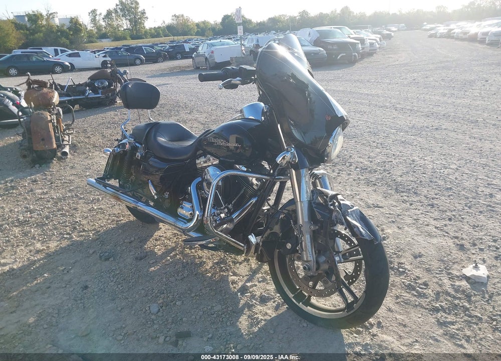 2015 HARLEY-DAVIDSON FLHXS STREET GLIDE SPECIAL VIN: 1HD1KRM19FB614420