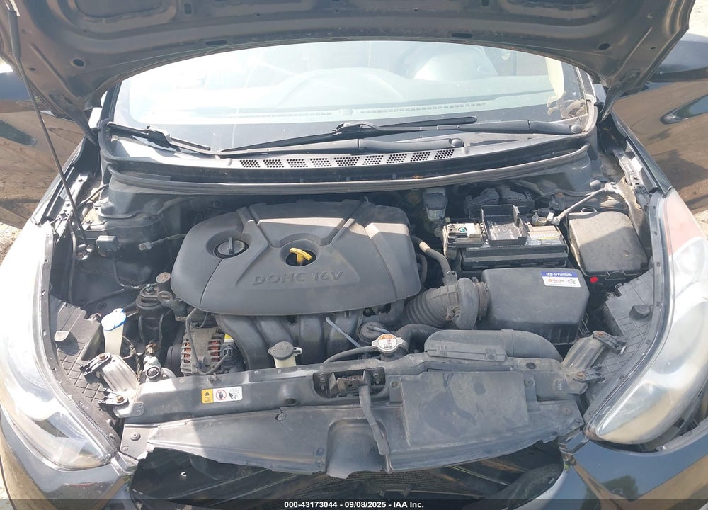 2013 HYUNDAI ELANTRA VIN: KMHDH4AE2DU928415