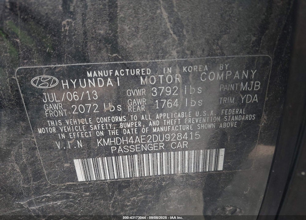 2013 HYUNDAI ELANTRA VIN: KMHDH4AE2DU928415