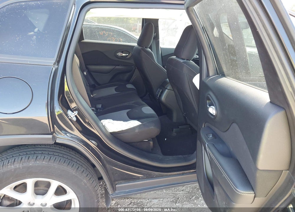 2016 JEEP CHEROKEE VIN: 1C4PJMABXGW193168