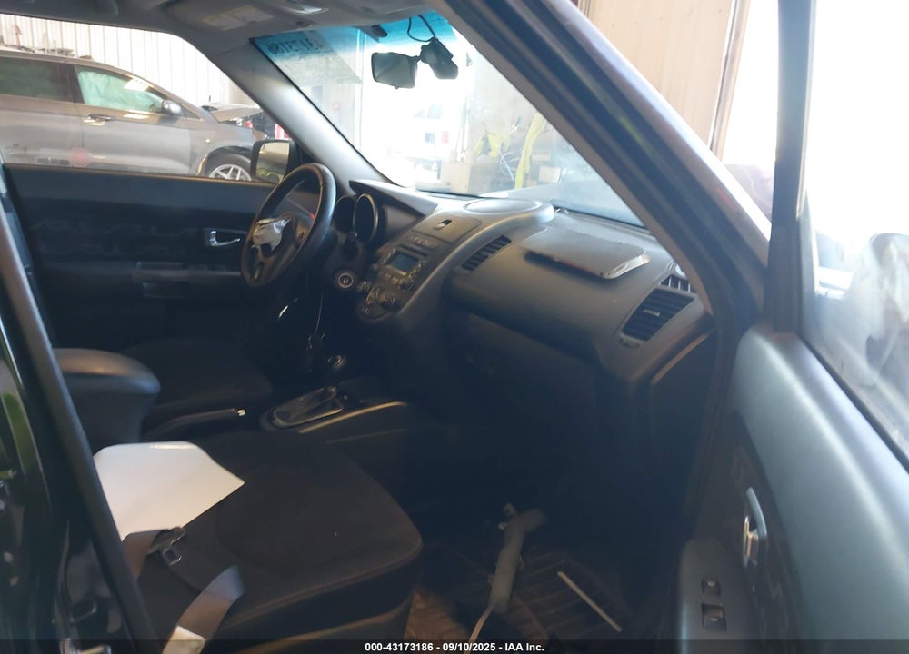 2012 KIA SOUL VIN: KNDJT2A60C7402364