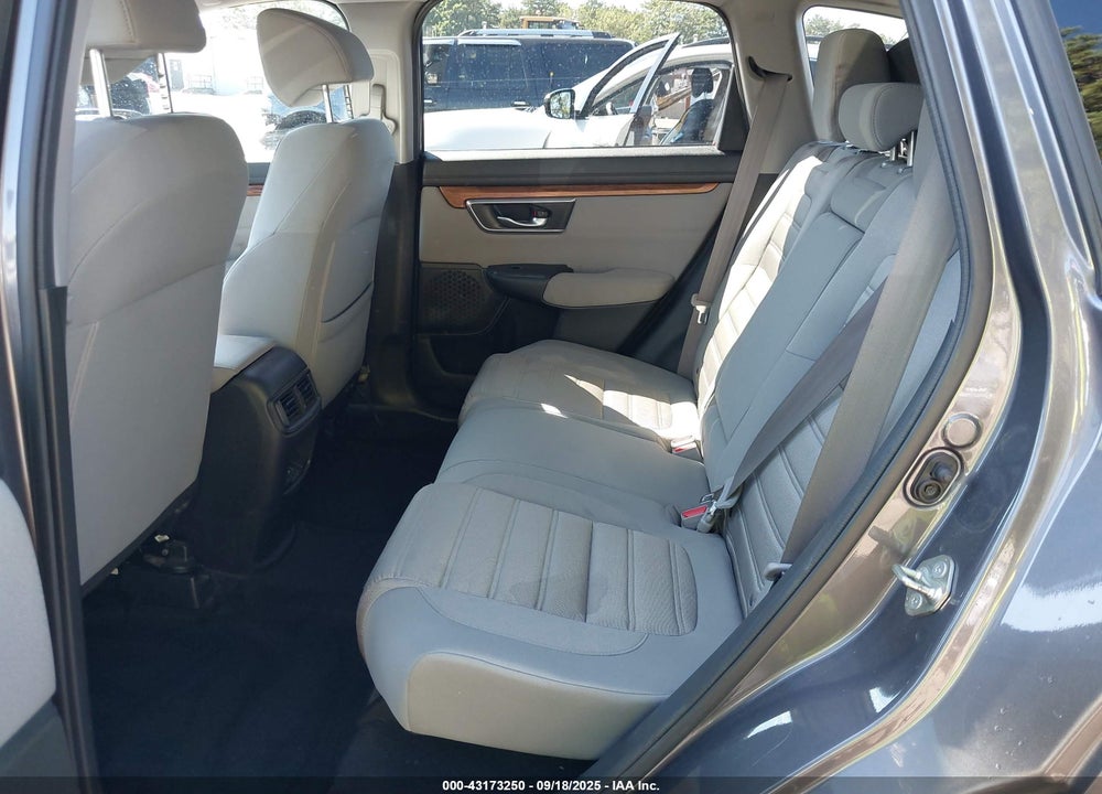 2018 HONDA CR-V VIN: 2HKRW2H5XJH655160