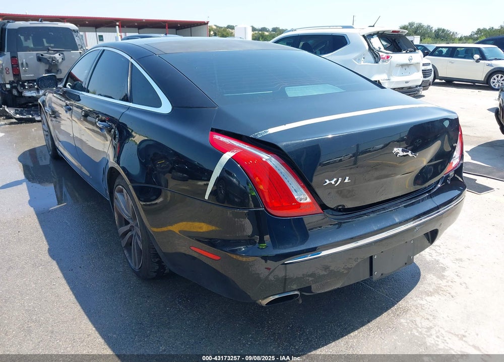 2011 JAGUAR XJ XJL VIN: SAJWA2GBXBLV15651