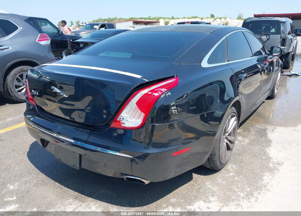 2011 JAGUAR XJ XJL VIN: SAJWA2GBXBLV15651