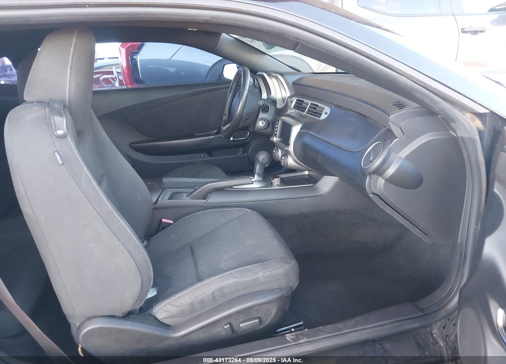 2014 CHEVROLET CAMARO VIN: 2G1FB1E37E9205379