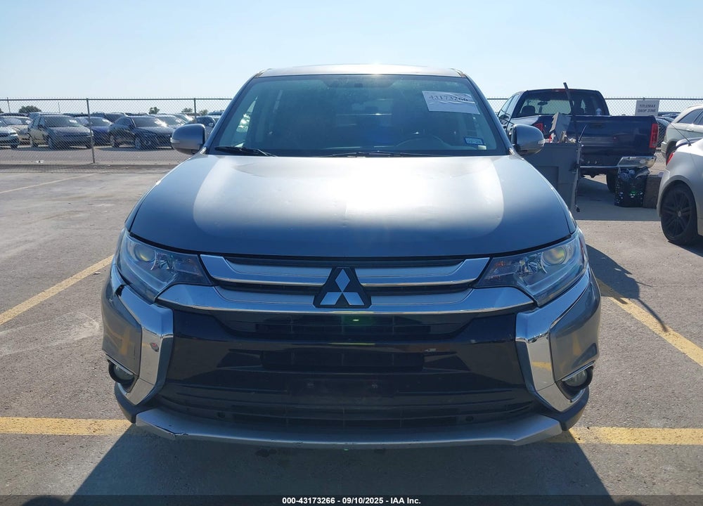 2017 MITSUBISHI OUTLANDER VIN: JA4AD3A38HZ058670