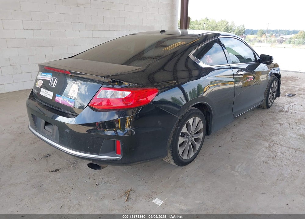 2015 HONDA ACCORD VIN: 1HGCT1B80FA007855