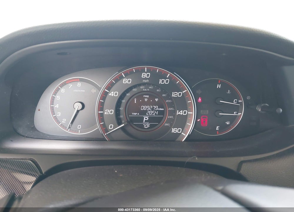 2015 HONDA ACCORD VIN: 1HGCT1B80FA007855