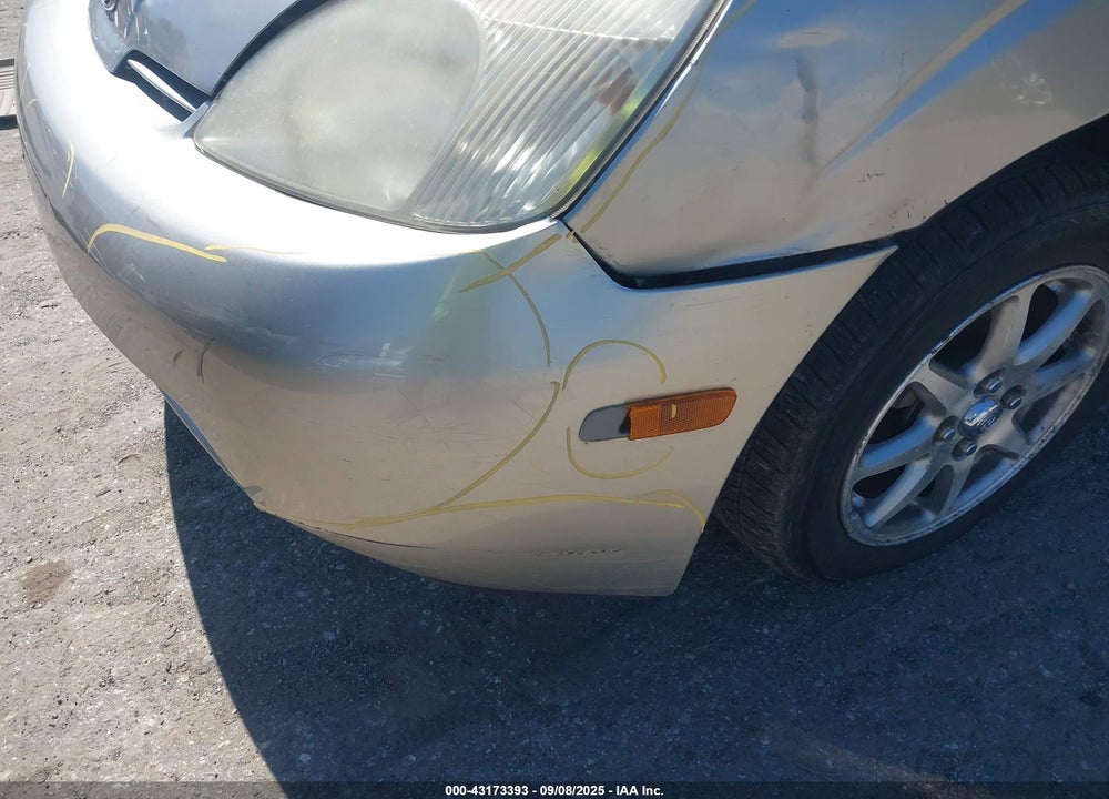 2001 TOYOTA PRIUS VIN: JT2BK12U310038650