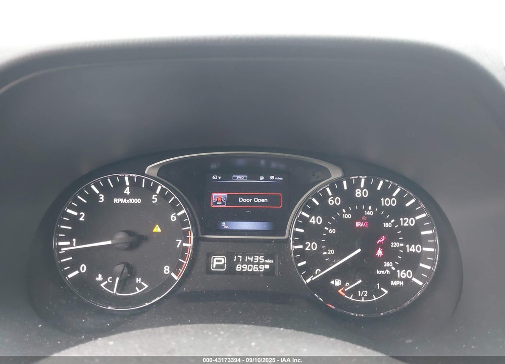 2015 NISSAN PATHFINDER SL VIN: 5N1AR2MM0FC616285