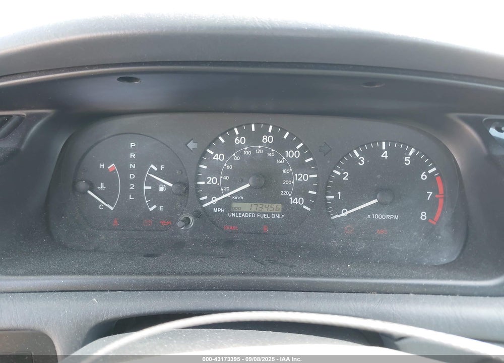 1998 TOYOTA CAMRY LE VIN: JT2BG28K5W0185167