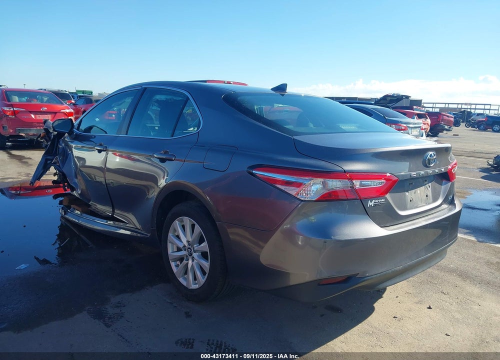 2019 TOYOTA CAMRY VIN: 4T1B11HK9KU685804