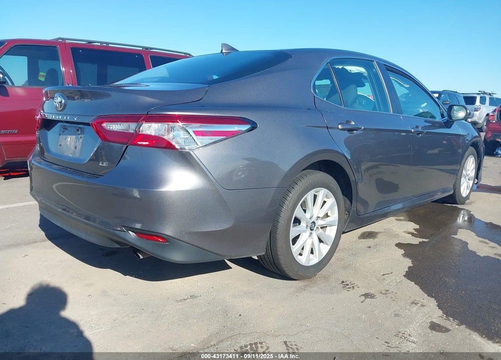 2019 TOYOTA CAMRY VIN: 4T1B11HK9KU685804