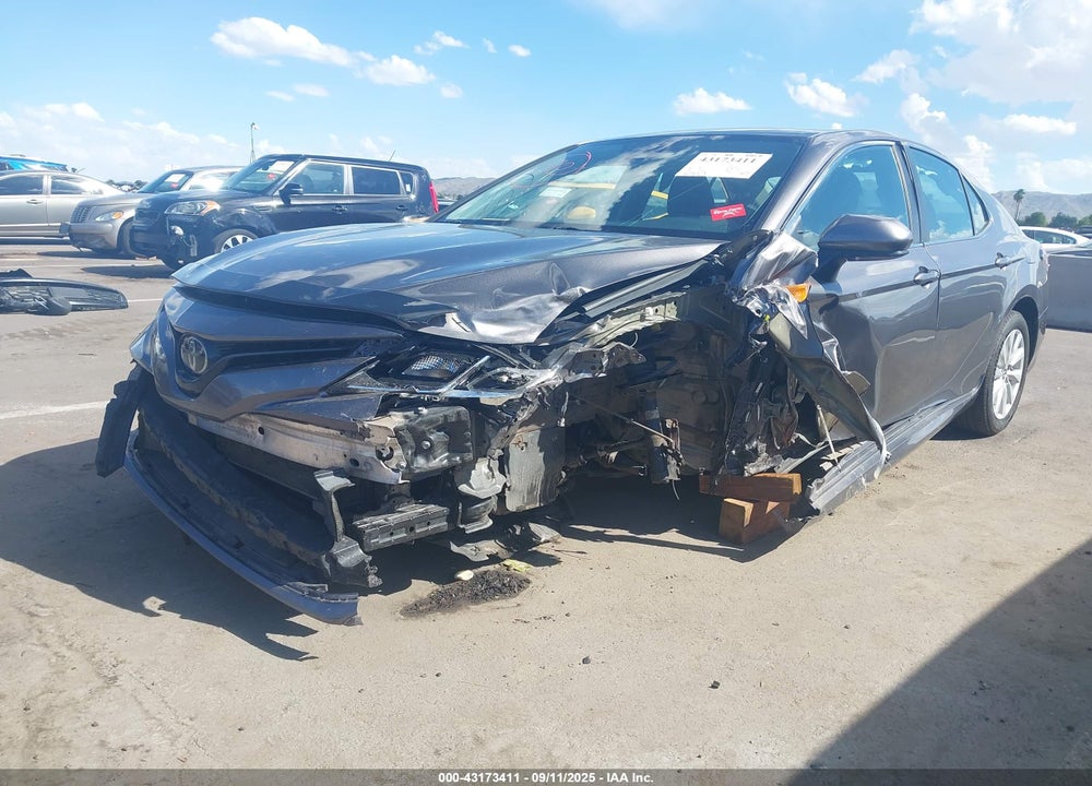 2019 TOYOTA CAMRY VIN: 4T1B11HK9KU685804