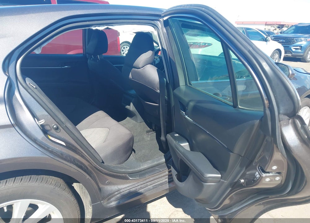 2019 TOYOTA CAMRY VIN: 4T1B11HK9KU685804