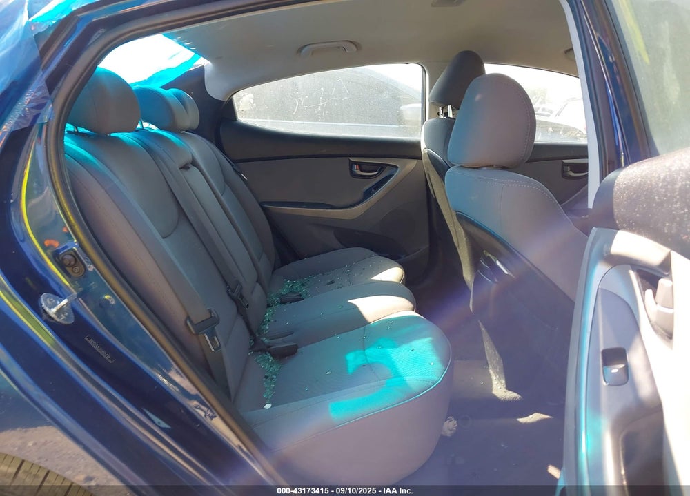 2015 HYUNDAI ELANTRA VIN: 5NPDH4AE1FH651435