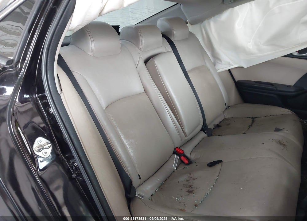 2017 HONDA CIVIC VIN: 19XFC2F73HE013569