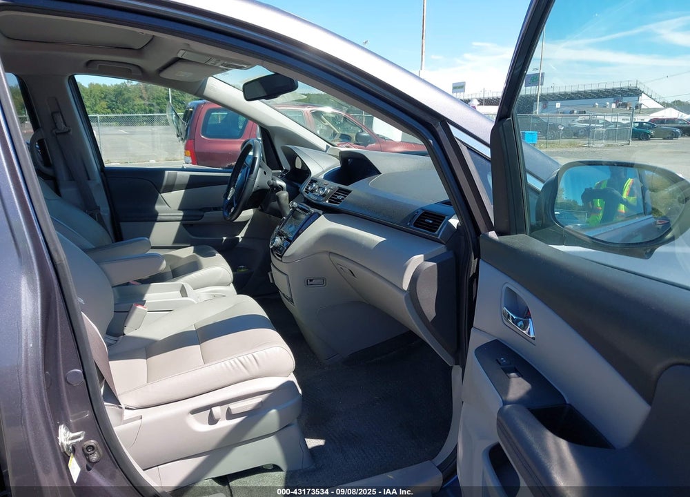 2015 HONDA ODYSSEY EX-L VIN: 5FNRL5H62FB059971