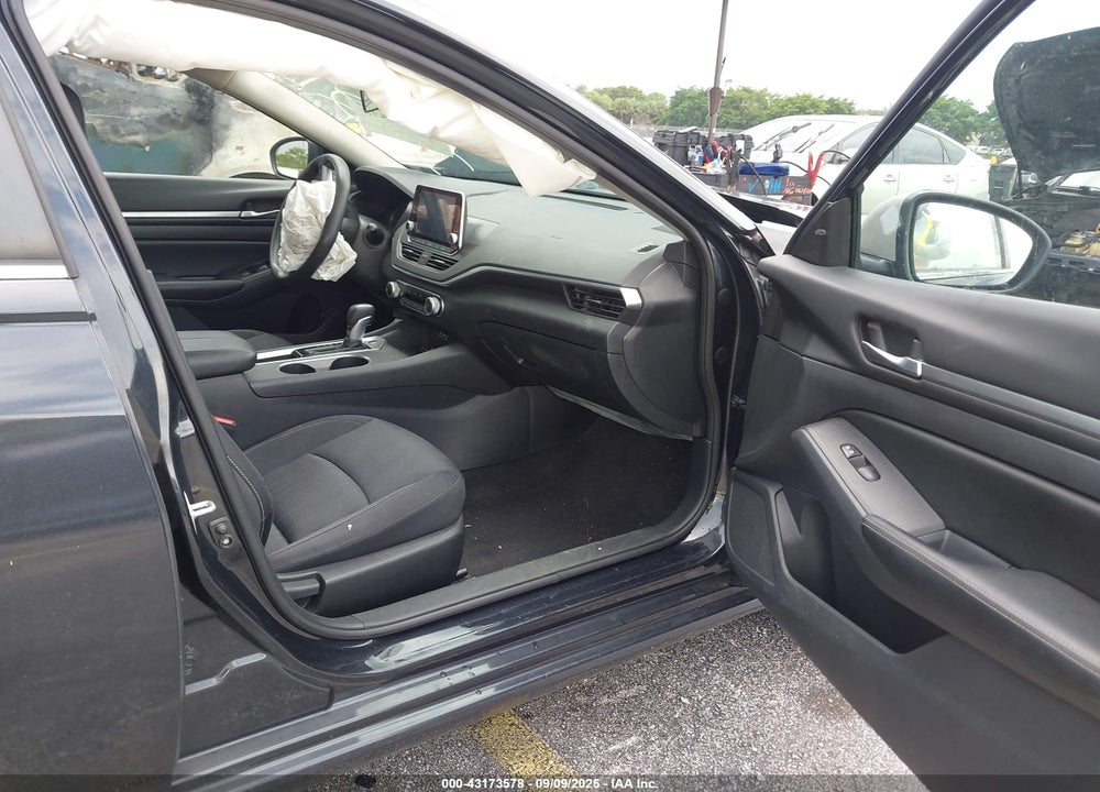 2022 NISSAN ALTIMA SV FWD VIN: 1N4BL4DV7NN353221
