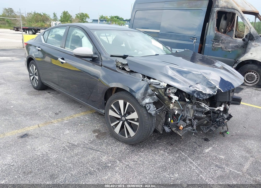 2022 NISSAN ALTIMA SV FWD VIN: 1N4BL4DV7NN353221