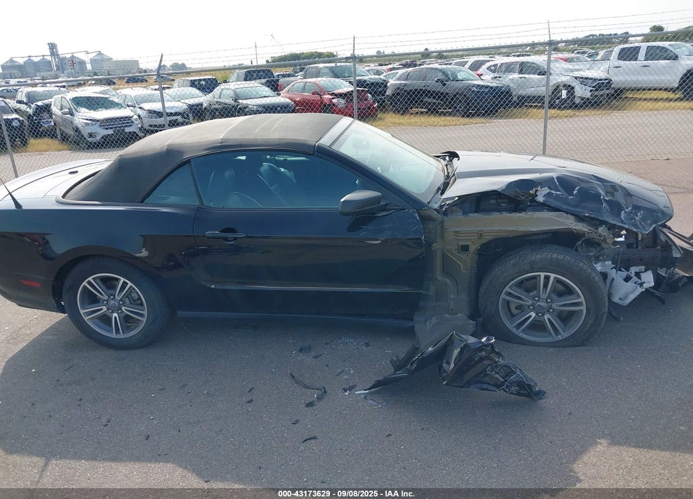 2011 FORD MUSTANG VIN: 1ZVBP8EM3B5109201