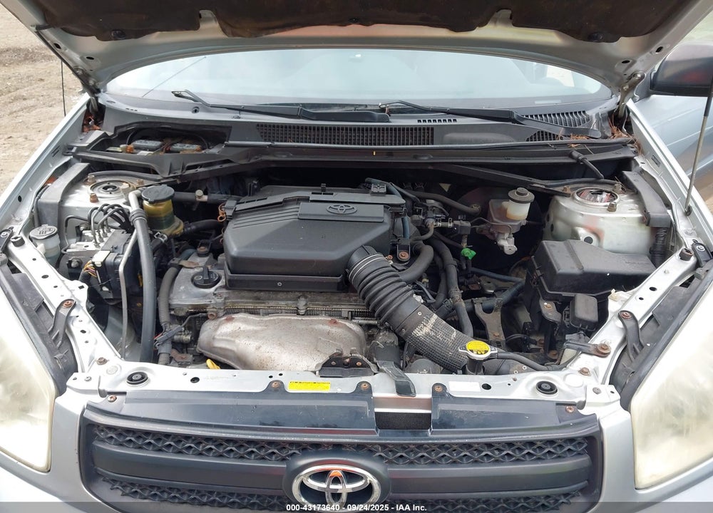 2005 TOYOTA RAV4 VIN: JTEHD20V556036555
