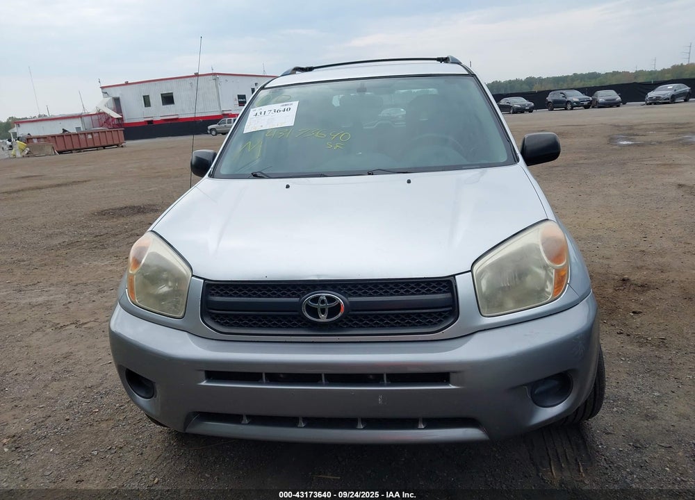 2005 TOYOTA RAV4 VIN: JTEHD20V556036555