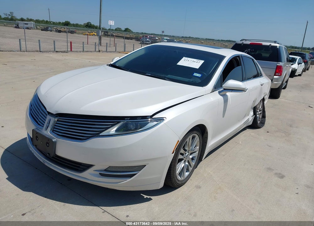 2013 LINCOLN MKZ VIN: 3LN6L2LU2DR827317