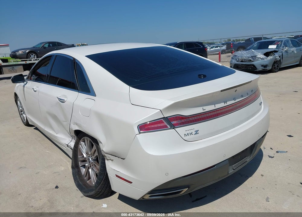 2013 LINCOLN MKZ VIN: 3LN6L2LU2DR827317