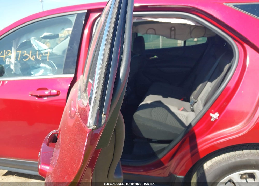 2018 CHEVROLET EQUINOX VIN: 2GNAXSEV5J6153781