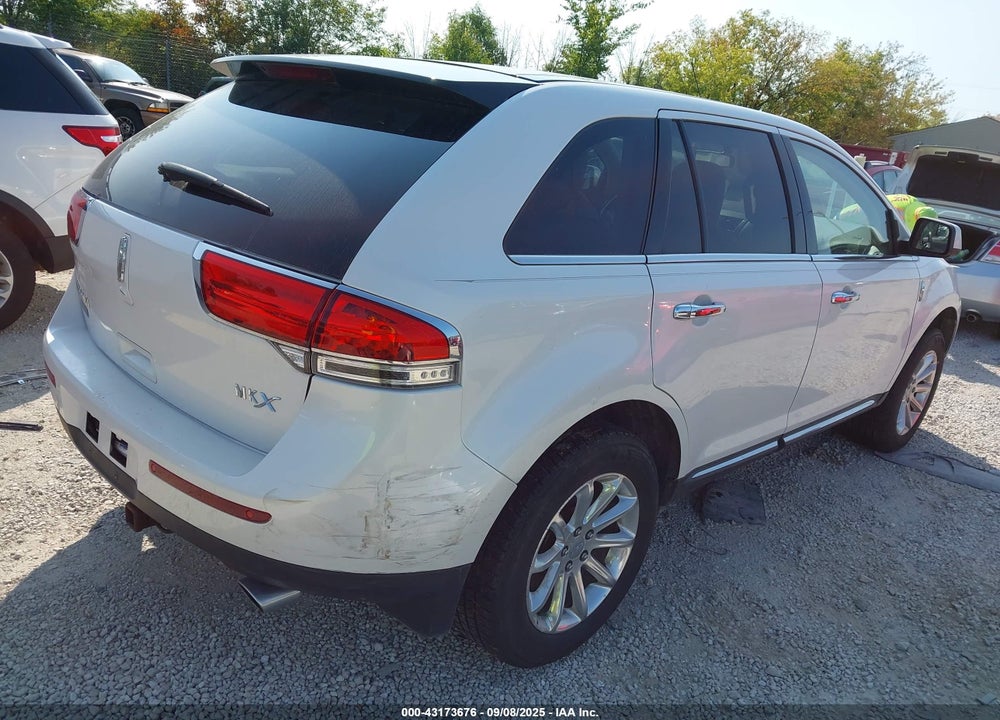 2011 LINCOLN MKX VIN: 2LMDJ6JKXBBJ07026