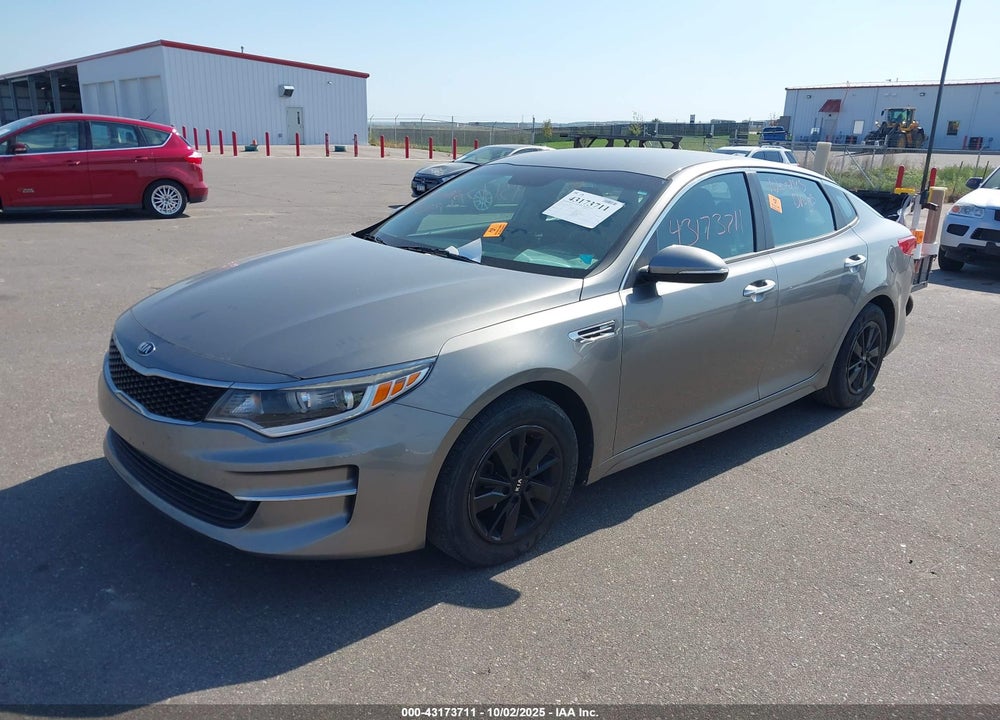 2018 KIA OPTIMA VIN: 5XXGT4L3XJG196130