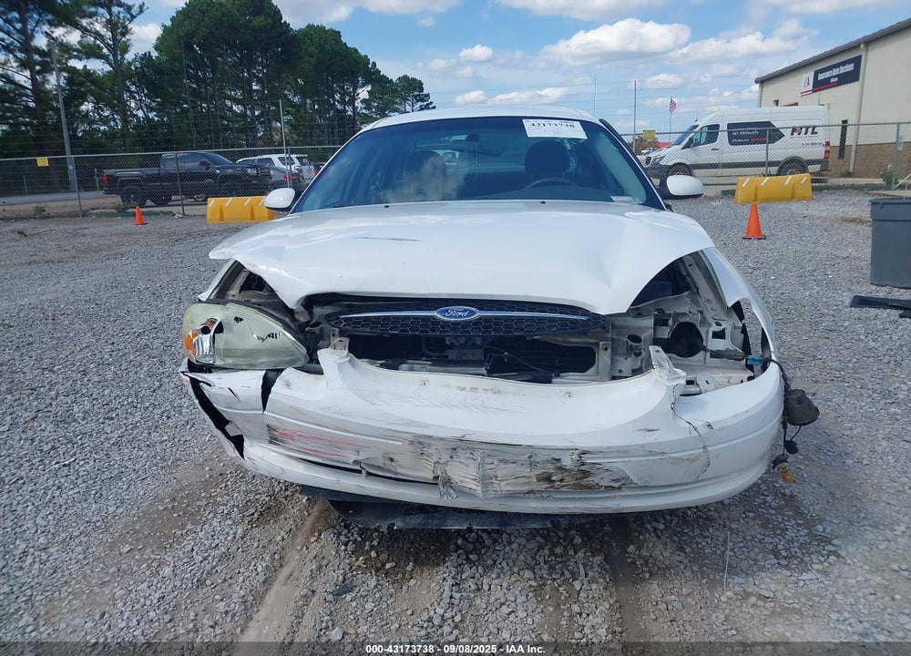 2002 FORD TAURUS SE VIN: 1FAFP53U82A118575