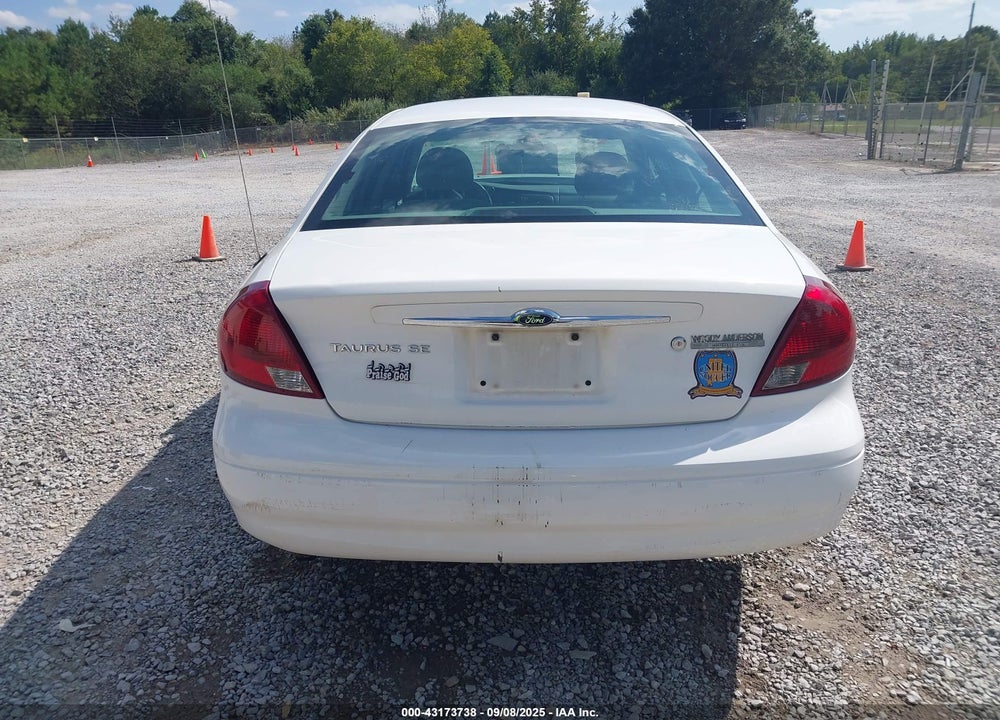 2002 FORD TAURUS SE VIN: 1FAFP53U82A118575