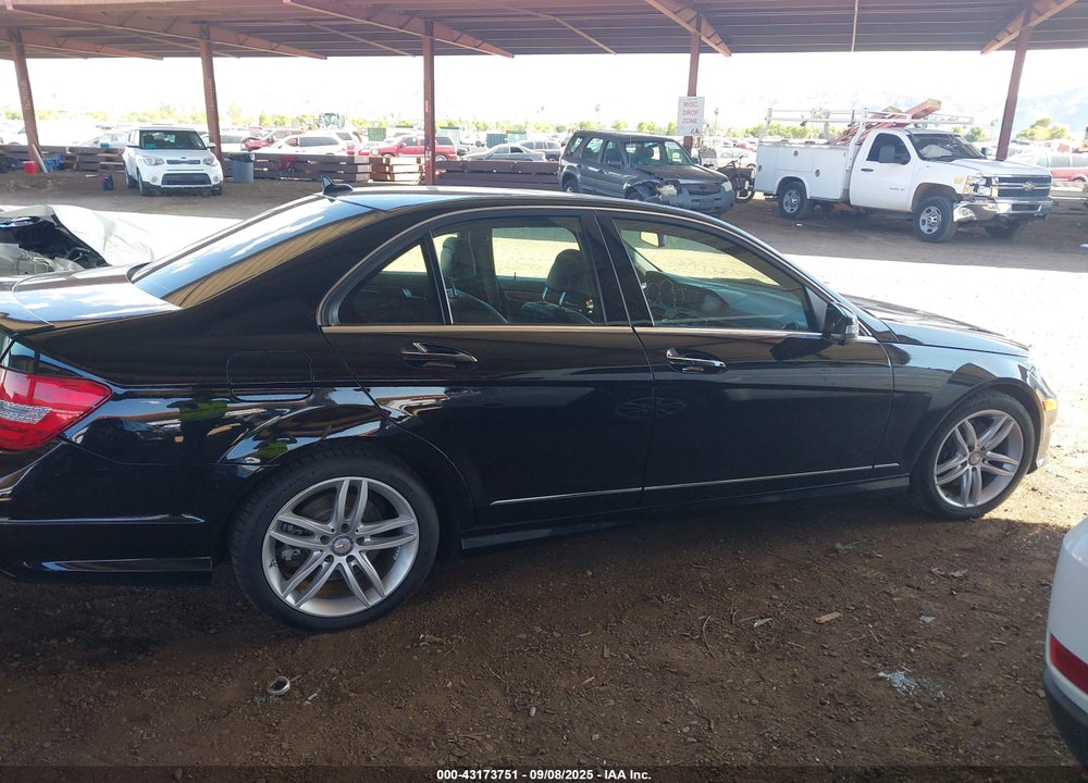 2014 MERCEDES-BENZ C 300 SPORT 4MATIC VIN: WDDGF8AB5EA960269