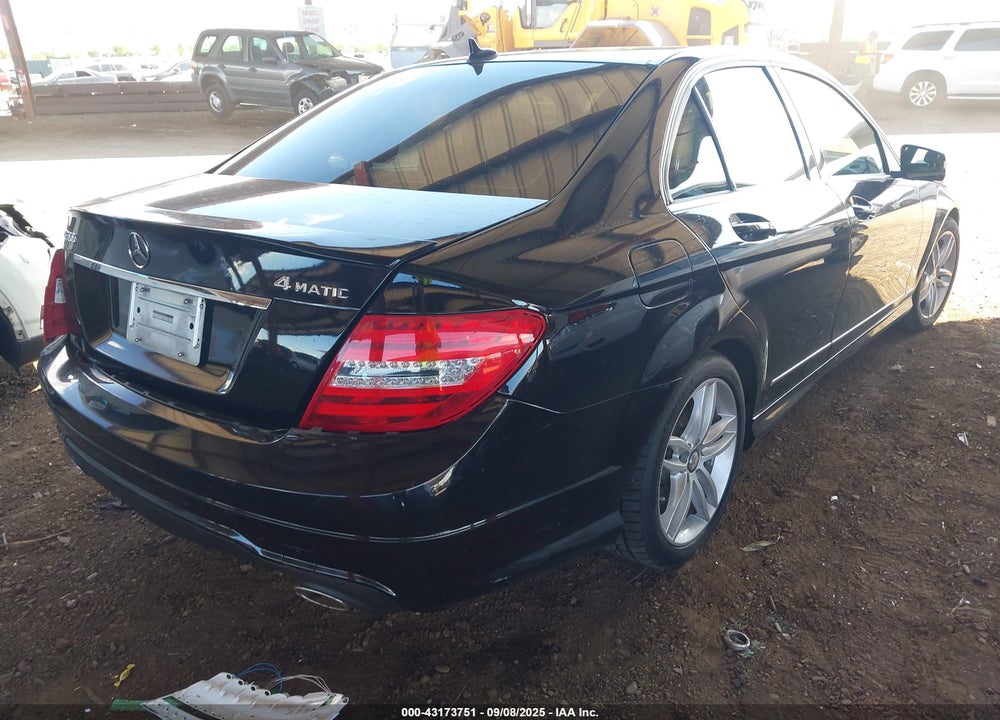 2014 MERCEDES-BENZ C 300 SPORT 4MATIC VIN: WDDGF8AB5EA960269