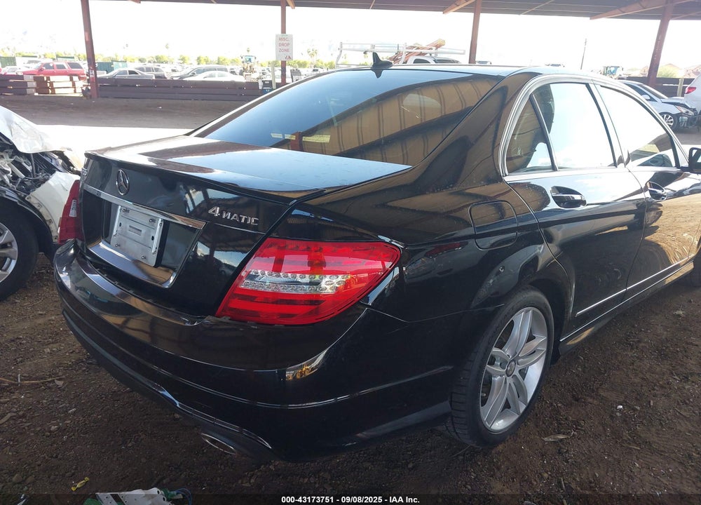 2014 MERCEDES-BENZ C 300 SPORT 4MATIC VIN: WDDGF8AB5EA960269