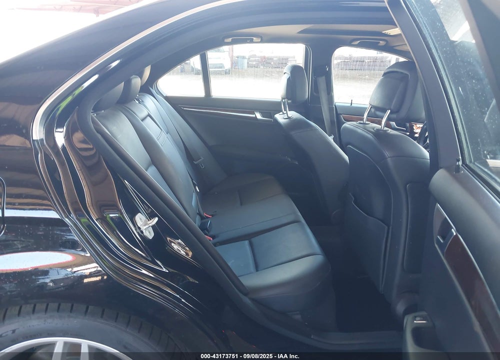 2014 MERCEDES-BENZ C 300 SPORT 4MATIC VIN: WDDGF8AB5EA960269