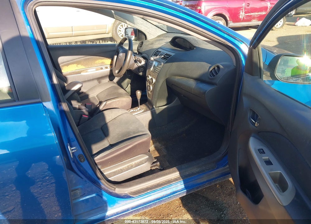 2010 TOYOTA YARIS VIN: JTDBT4K34A4073333