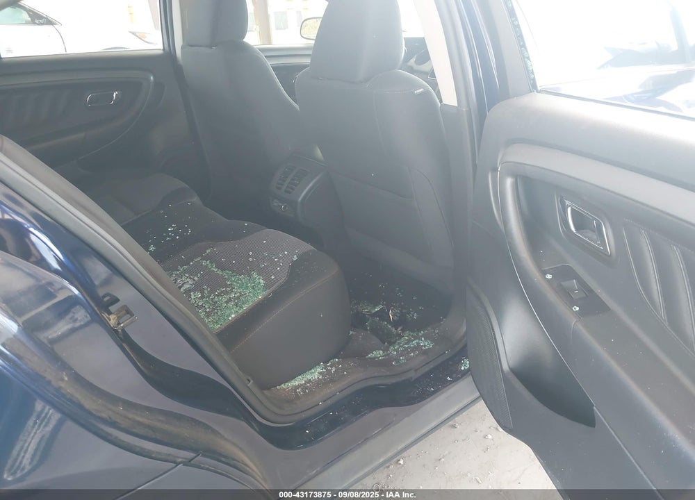 2011 FORD TAURUS VIN: 1FAHP2HW9BG149641